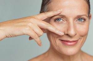 برای جوانسازی دورچشم چه کارهایی باید انجام دهیم؟